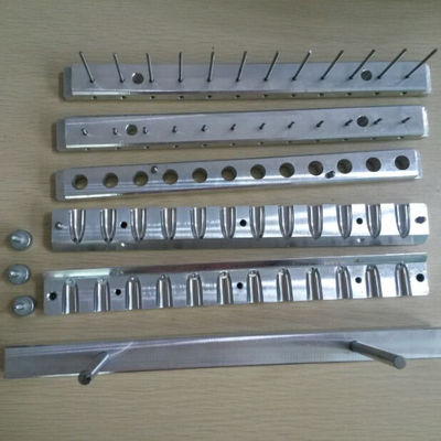 Molde de batom personalizado 3-5 moldes / minuto Enchimento a quente