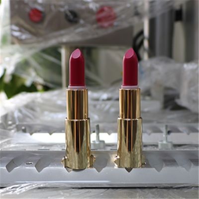 Molde de batom personalizado com 12 furos
