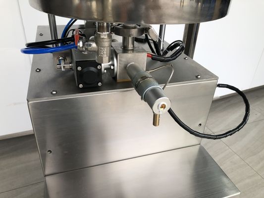 Máquina automática de enchimento de brilhantes labial SUS304 de cabeça única vertical