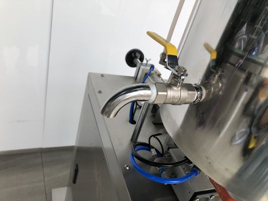 Máquina automática de enchimento de brilhantes labial SUS304 de cabeça única vertical