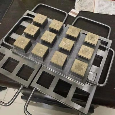 Máquina de fabricação de pó cosmético fácil de operar 6 furos Molde de alumínio