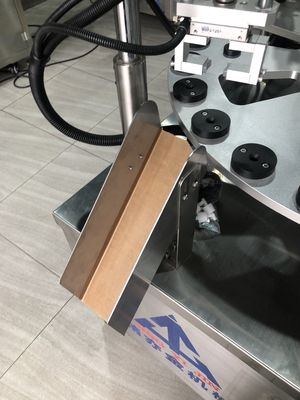 SUS304 Máquina de Enchimento de Eyeliner Eyeliner Turntable Line de Enchimento