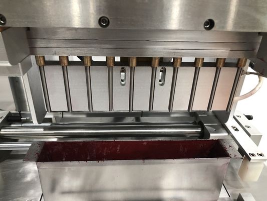 SUS304 Máquina de enchimento de lápis de sobrancelha 12 furos Máquina automática de enchimento de batom de barril duplo
