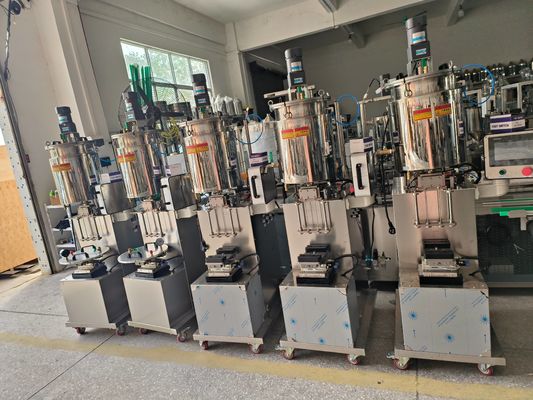 Máquina de enchimento de mascara e brilho labial semiautomática quantitativa vertical com função de aquecimento e mistura
